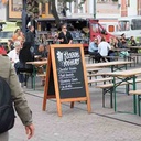 A-skilt / gadeskilt til kridtmakere, Securit, DELUXE, stort:139x71,5 cm, gummitræ/PP, teakfarvet/sort, (1 stk.)