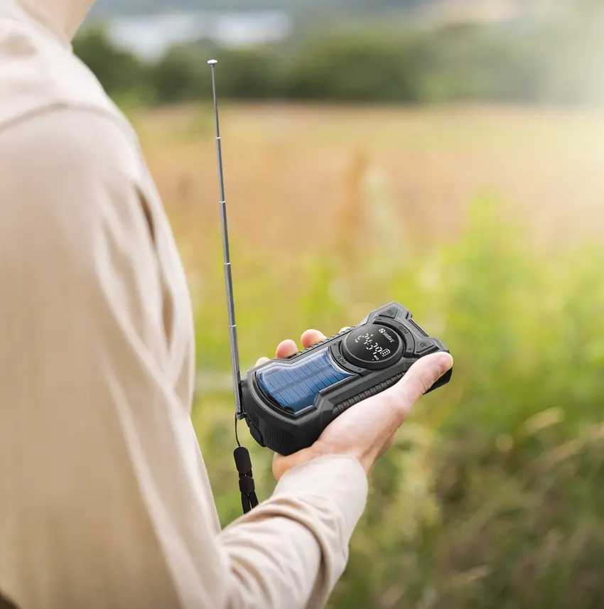 Sandberg Survivor Radio All-in-1 5000 Powerbank, sort, 5000 mAh, (1 stk.) - Sandberg 421-03.webp
