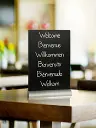 Bordskilt, A4 silhuet med alufod, Securit, (1 stk.) - Securit FBTA-A4.webp