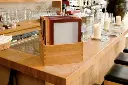 Menuomslag i boks, Securit, WOOD, A4, træ/vinrød, (20 stk.) - Securit MC-BOX-WRA4-WR.webp